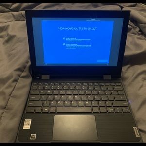 Lenovo 2nd Gen 2 in 1 Like New only used for Homework Bought sept 2021